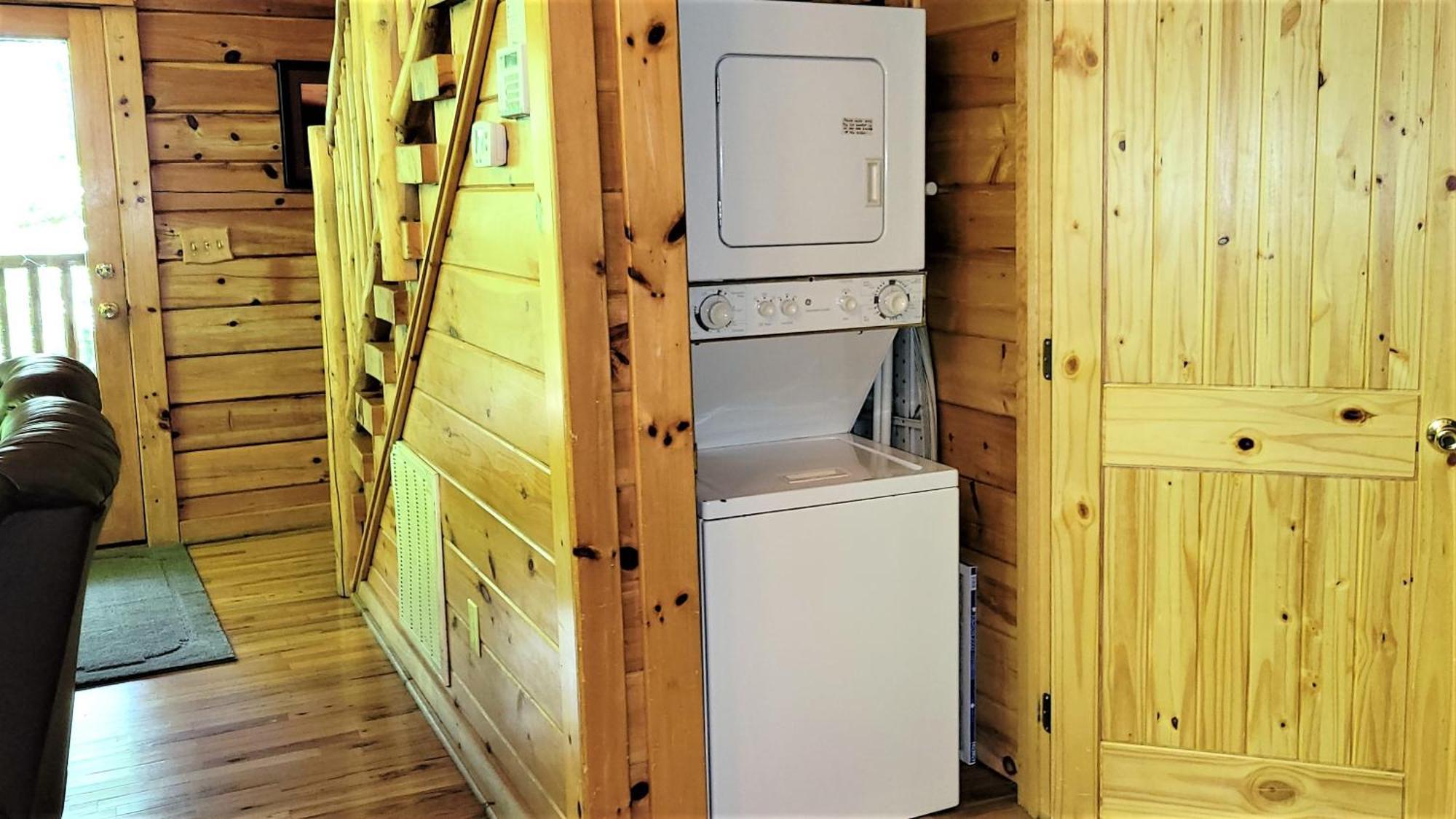 Mountain Joy -Private Treehouse Style Cabin That Sleeps 4-Free Tickets 蓋特林堡 外观 照片